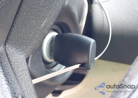 2012 Ford Focus Se z USA, uszkodzony, nr VIN 1FAHP3K21CL346095